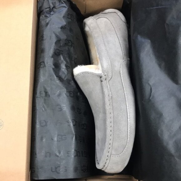 UGG Ascot Men's Slipper - Picture 6 of 6